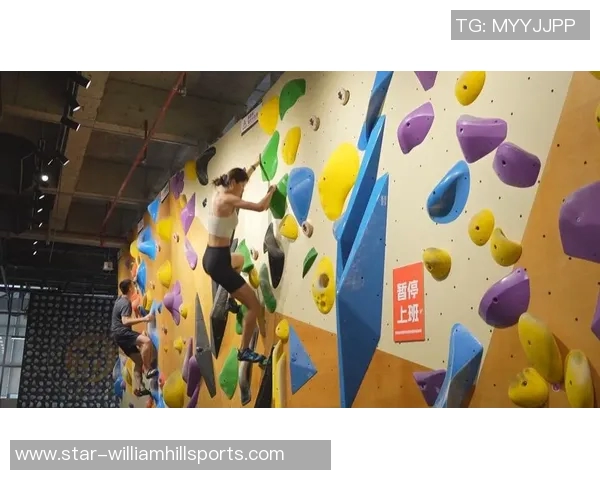 武汉攀岩队在运动世界攀岩锦标赛中以79分稳居积分榜首位